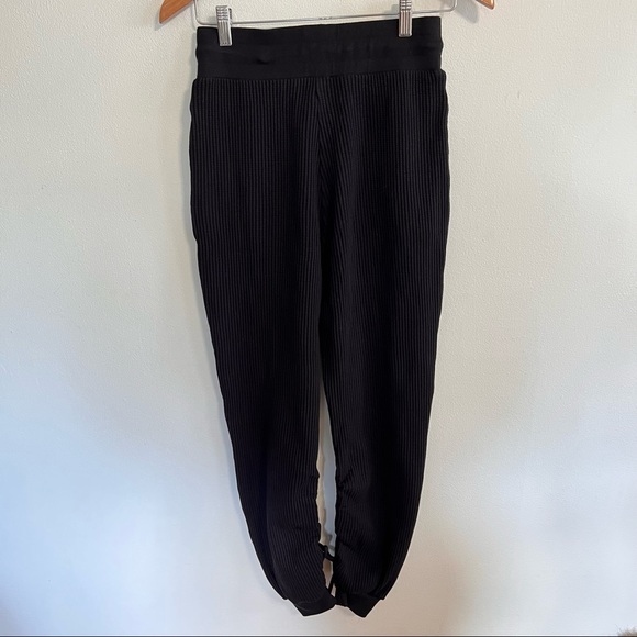 The Range Jumbo Stark Thermal Ruched Joggers - Picture 4 of 9